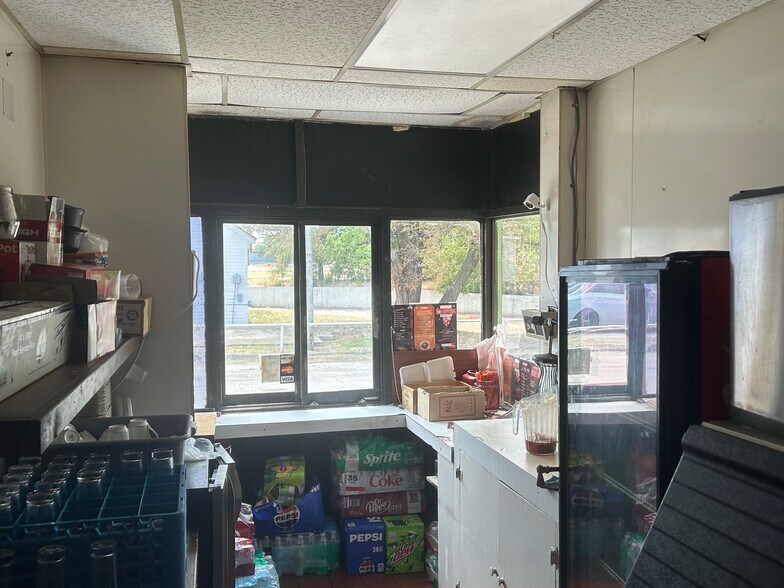 More Photos Of 303 SW Sheridan Rd, Lawton Freestanding For Sale