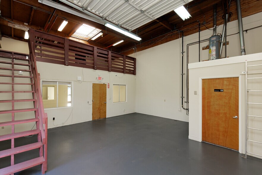 More Photos Of 1552 Beach St, Oakland Food Processing For Sale