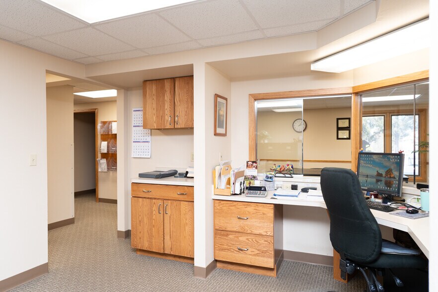 More Photos Of 1548 W Maumee St, Adrian Office For Sale
