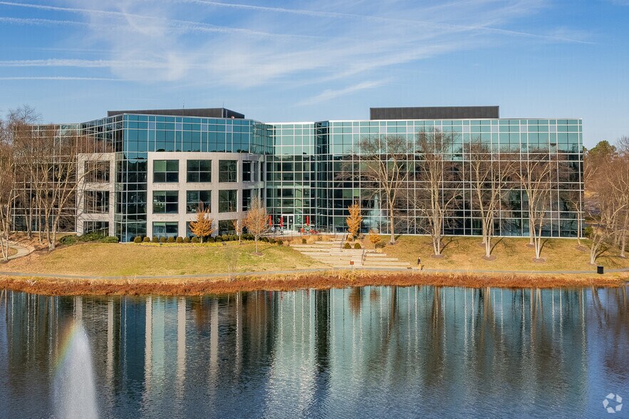 Primary Photo Of 4600 Cox Rd, Glen Allen Office For Lease