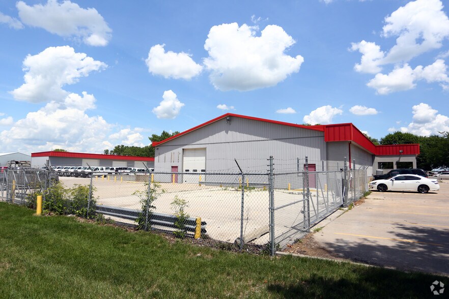 More Photos Of 1014 SE Lorenz Dr, Ankeny Warehouse For Lease