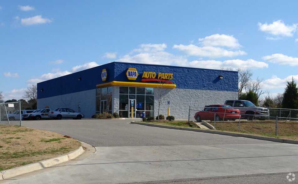 More Photos Of 3321 Mobile Hwy, Montgomery Freestanding For Lease