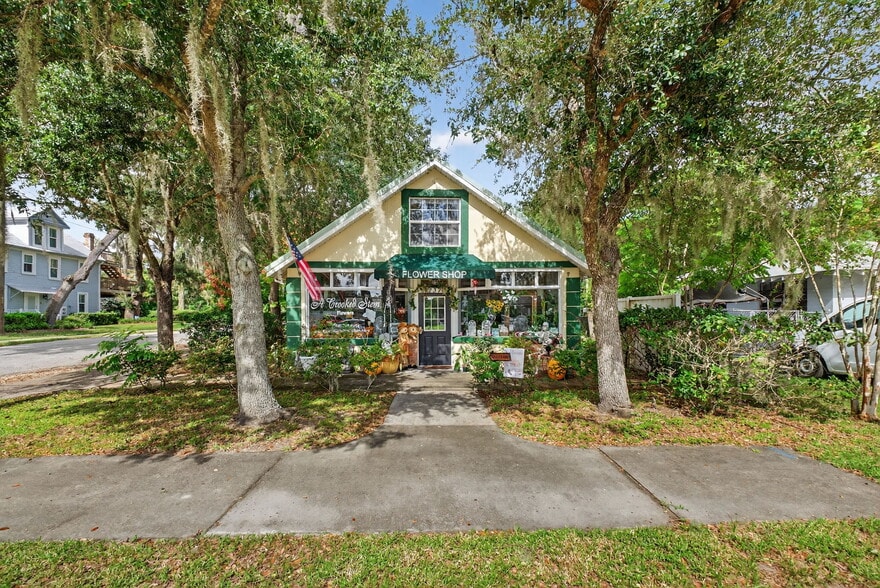 More Photos Of 237 E Plymouth Ave, Deland Freestanding For Sale