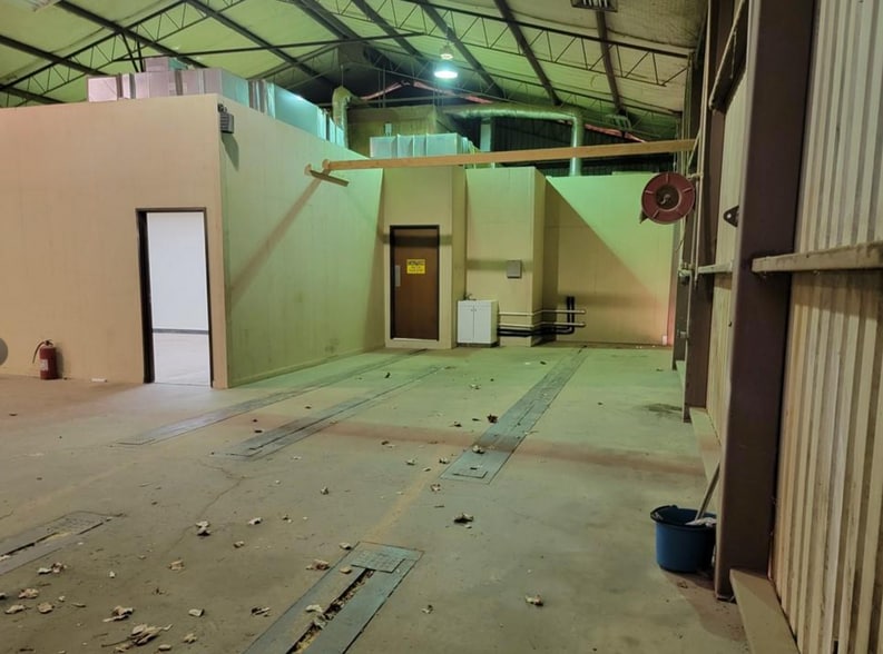 More Photos Of 221-E Avenue C, Milano Industrial For Lease