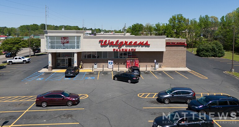 More Photos Of 2301 Center Point Pky, Birmingham Drugstore For Sale