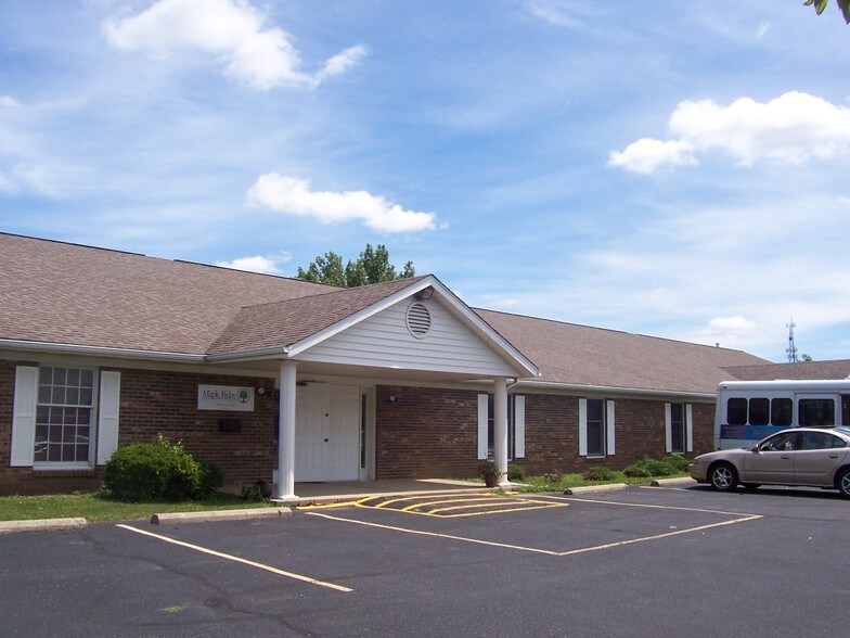 More Photos Of 1231 Cumberland Ave, West Lafayette Office For Lease