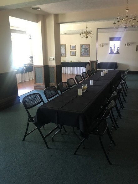 More Photos Of 1208 6th Ave, Huntington Restaurant For Sale