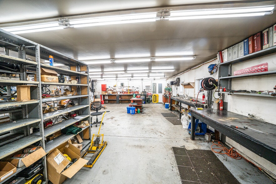 More Photos Of 10 Main S st, Pierce General Retail For Sale