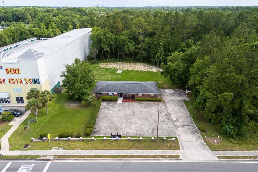 More Photos Of 2214 Dunn Ave, Jacksonville General Retail For Sale