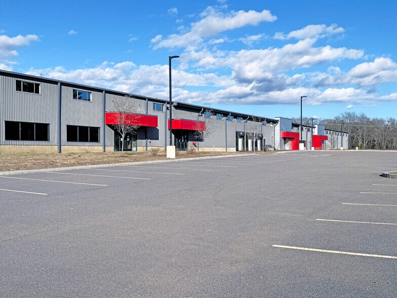 More Photos Of 19-27 Terrill Park Dr, Concord Warehouse For Lease