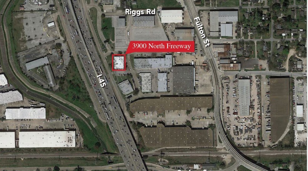 More Photos Of 3890 North Fwy, Houston Flex For Lease