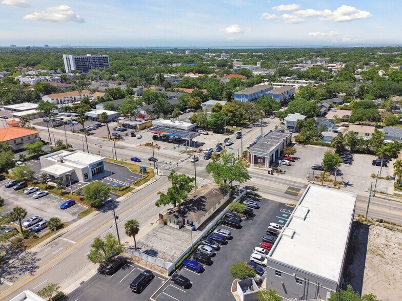 More Photos Of 3019 W Azeele St, Tampa Loft Creative Space For Sale