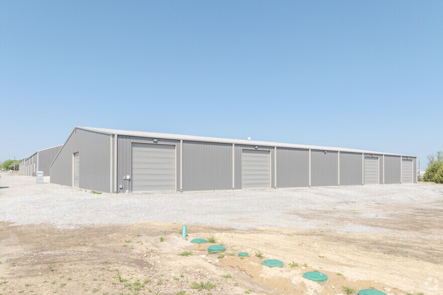 Primary Photo Of 293 County Road 4841, Haslet Flex For Sale