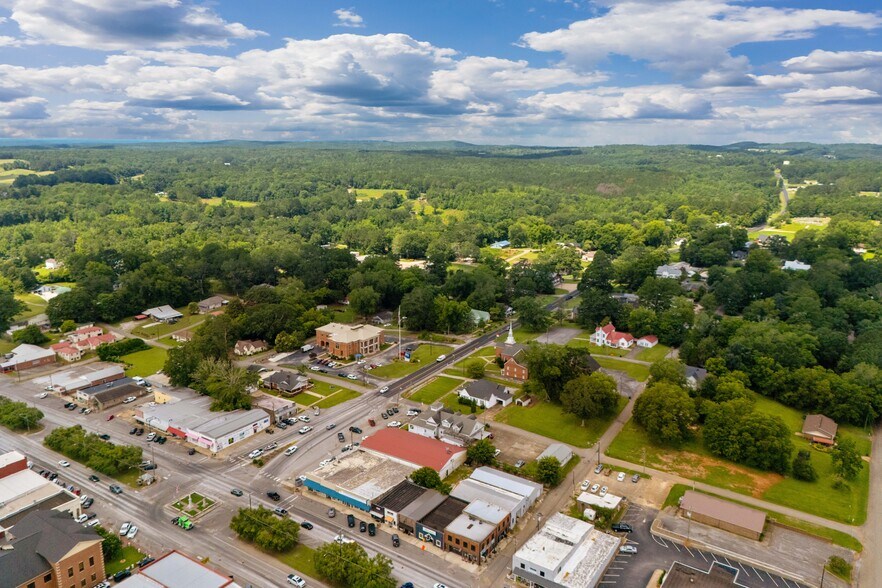 More Photos Of 104 W Broad St, Wedowee Medical For Sale