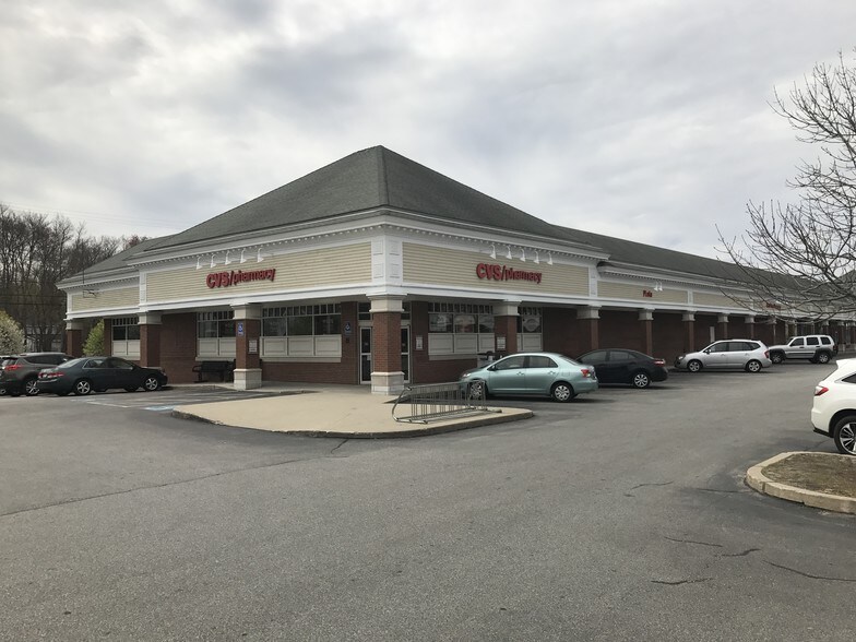 More Photos Of 180-186 County Rd, Barrington Unknown For Lease