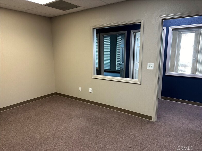 More Photos Of 2580 Sierra Sunrise Ter, Chico Office For Lease