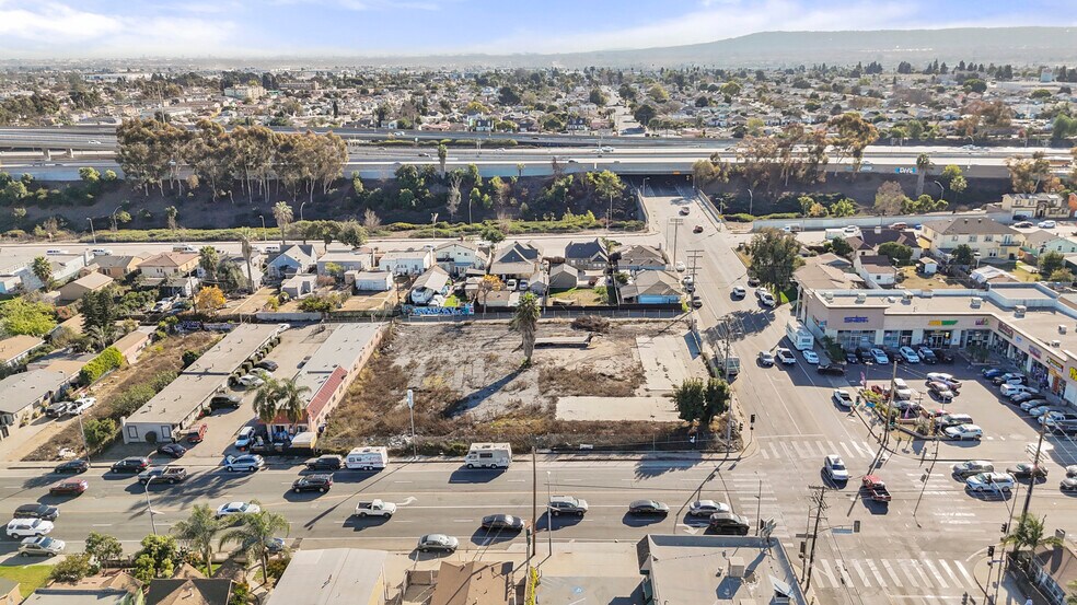 More Photos Of 11400 S Hoover St, Los Angeles Land For Sale