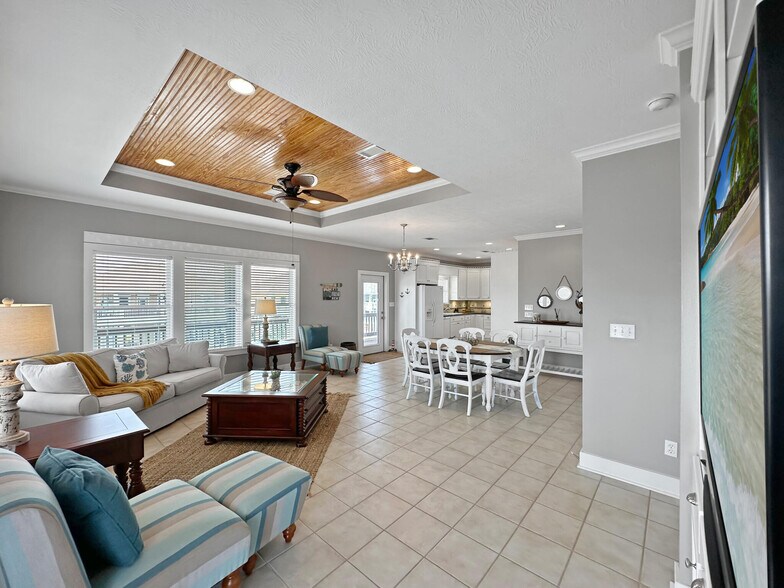 More Photos Of 944 Raymond, Crystal Beach Specialty For Sale