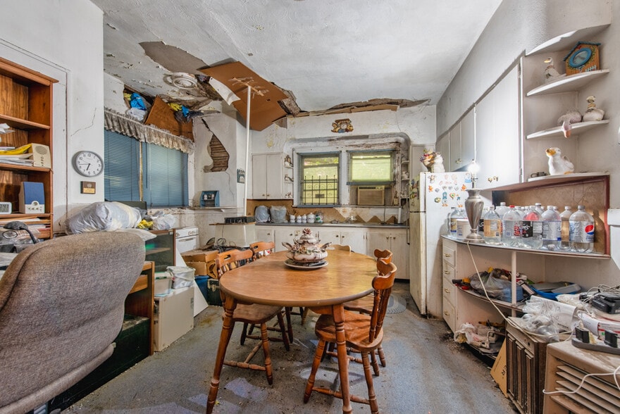 More Photos Of 1406 N Howard Ave, Tampa Office For Sale