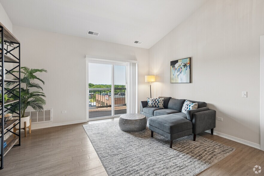 More Photos Of 77 S Adams St, Oswego Apartments For Lease