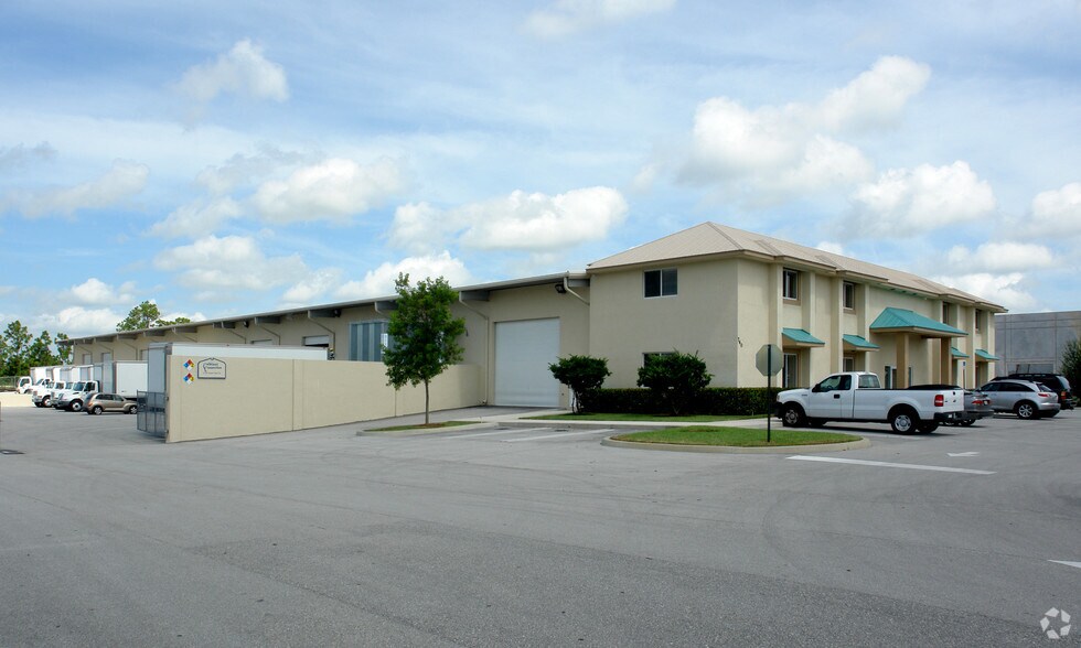 Primary Photo Of 740 NW Enterprise Dr, Port Saint Lucie Manufacturing For Lease