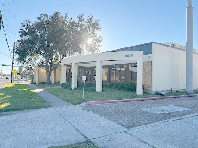 More Photos Of 5875 Weber Rd, Corpus Christi Bank For Sale