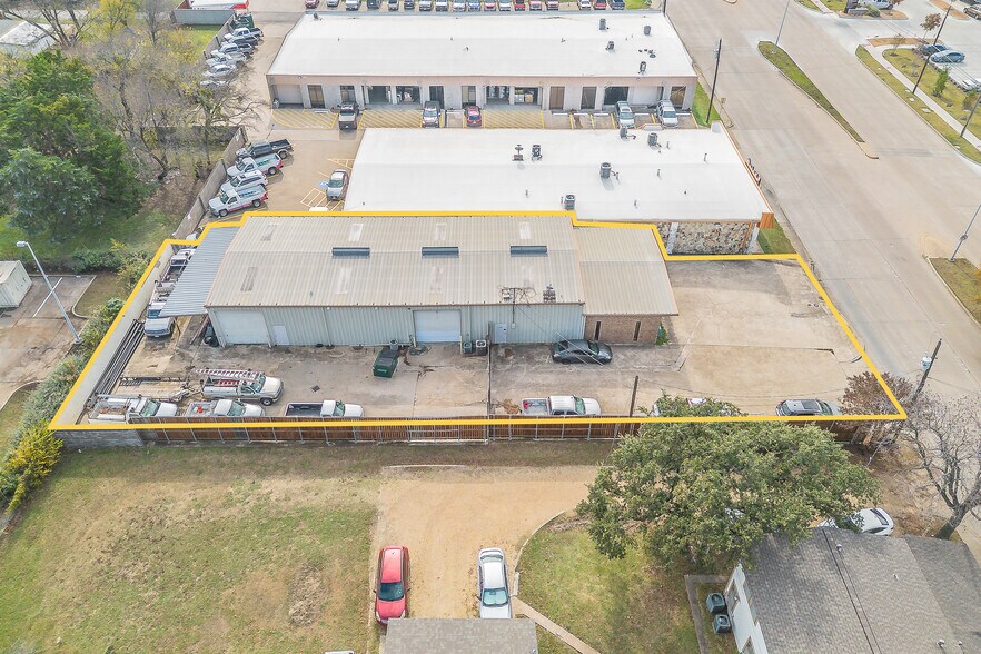 More Photos Of 424 S Bryan Belt Line Rd, Mesquite Flex For Sale