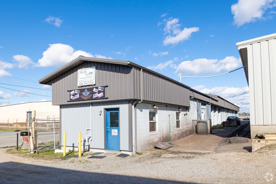 More Photos Of 1120 Gordon Ave, Richmond Warehouse For Lease