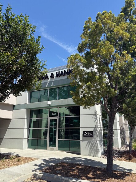 More Photos Of 24910 Las Brisas Rd, Murrieta Medical For Lease