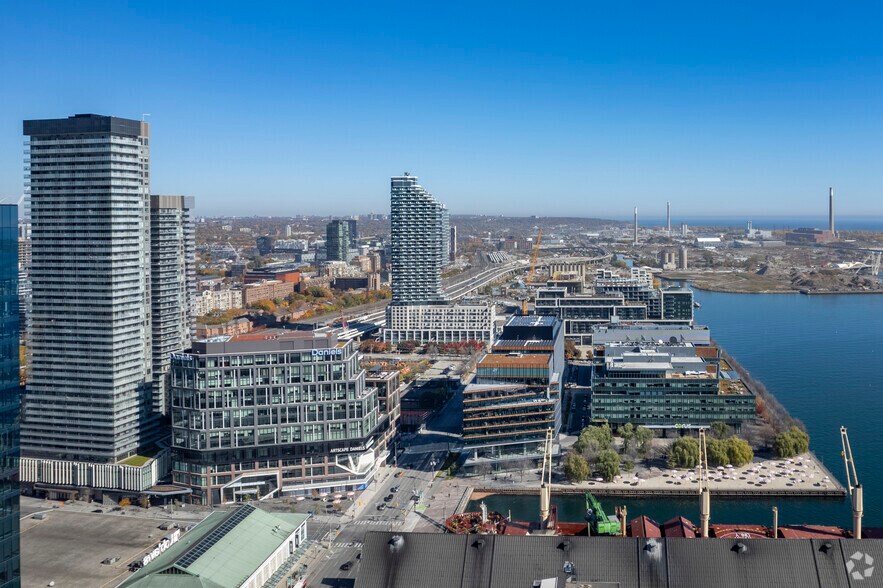 More Photos Of 130 Queens Quay E, Toronto Office For Lease