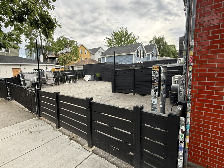 More Photos Of 146 Ives St, Providence Restaurant For Lease
