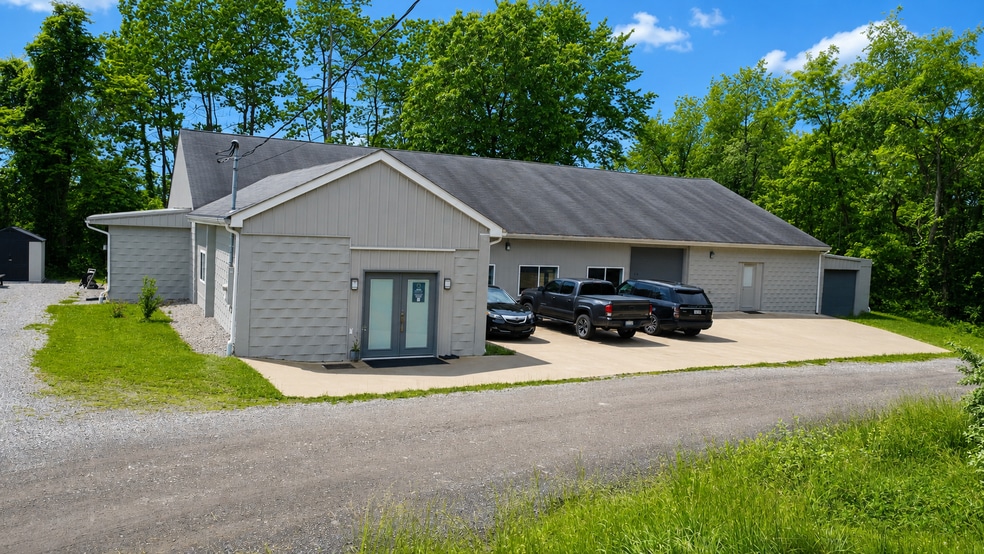 Primary Photo Of 144 Dance Hall Rd, Apollo Flex For Sale