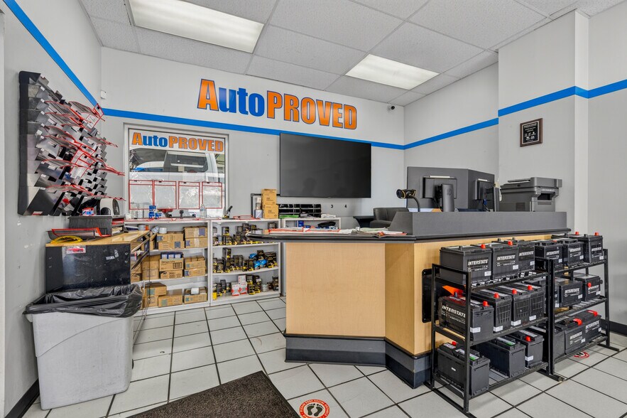 More Photos Of 708 N 18th St, Allentown Auto Repair For Lease
