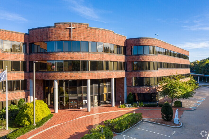 More Photos Of 66 Brooks Dr, Braintree Office For Lease