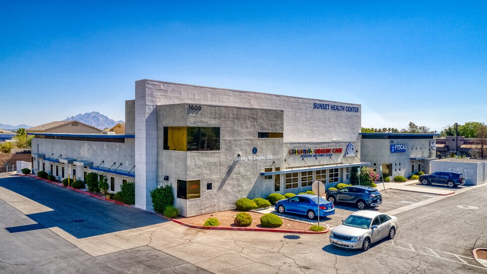More Photos Of 1600 W Sunset Rd, Henderson Medical For Lease