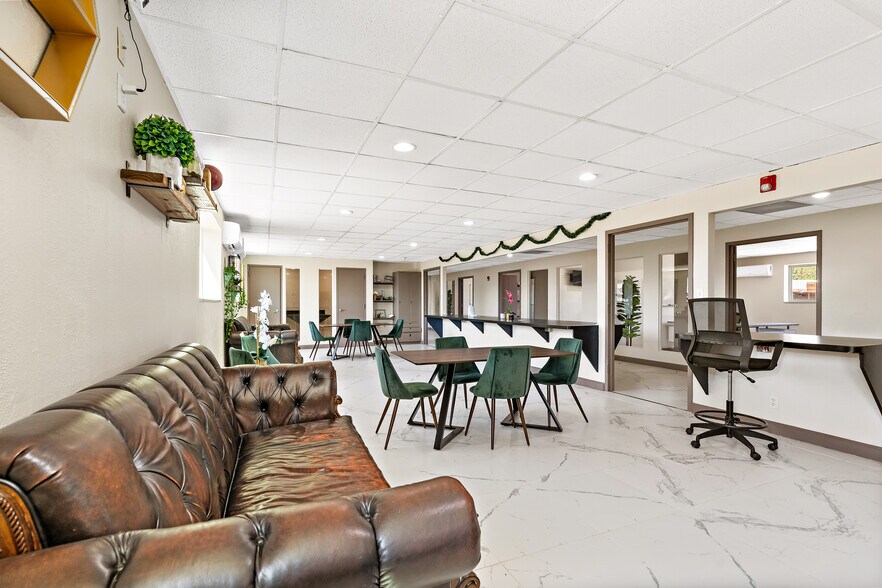 More Photos Of 200 N San Jacinto St, Whitney Assisted Living For Lease