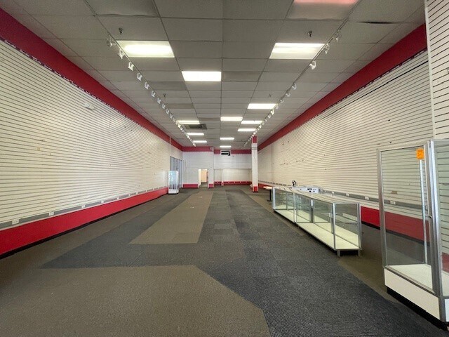 More Photos Of 95 Amity Rd, New Haven Storefront Retail Office For Sale