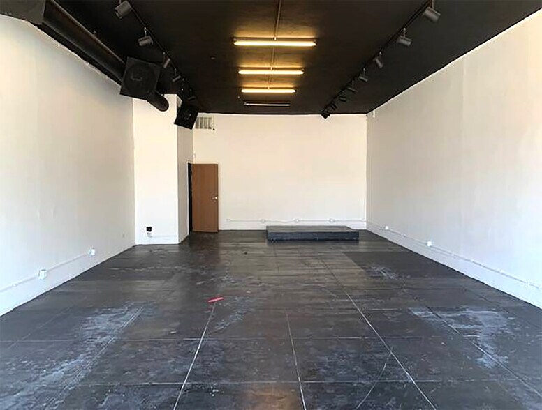 More Photos Of 2111 W Sunset Blvd, Los Angeles Storefront Retail Office For Lease