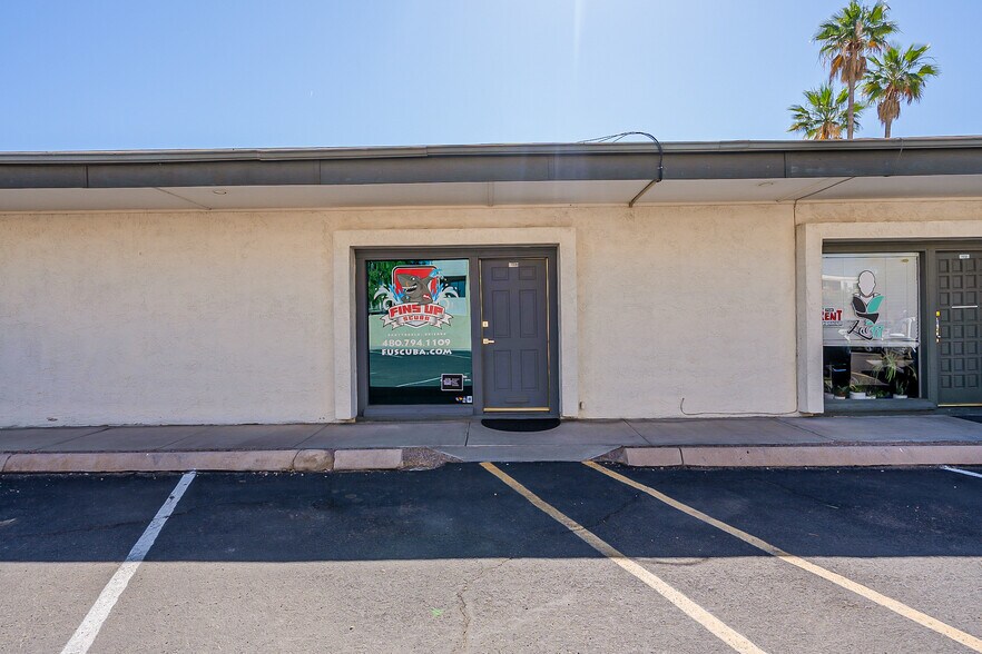 More Photos Of 6730 E McDowell Rd, Scottsdale Office For Sale