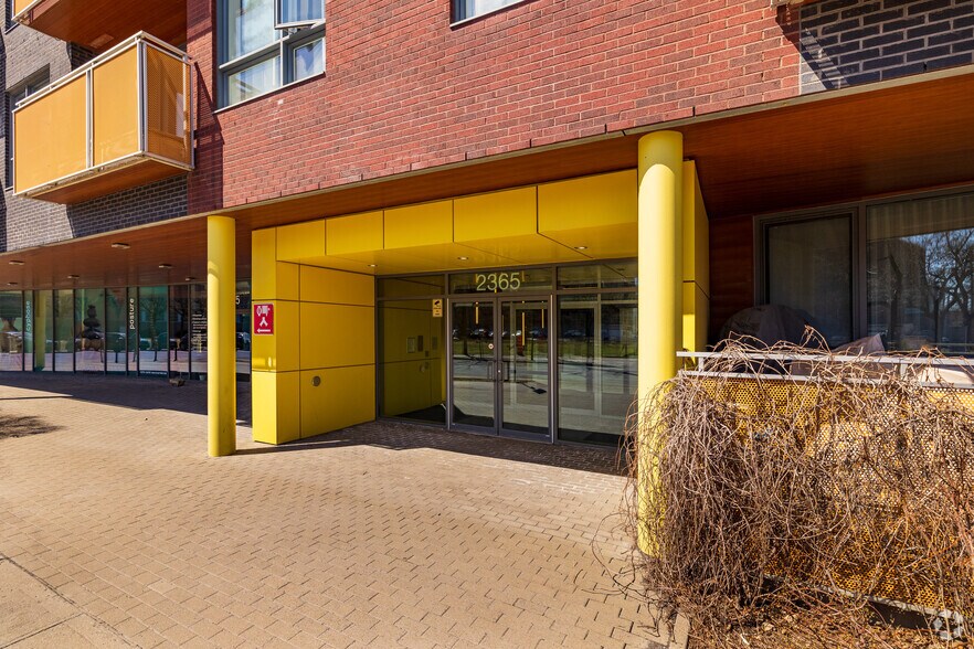 More Photos Of 2355-2365 Des Carrieres Rue, Montréal Apartments For Sale