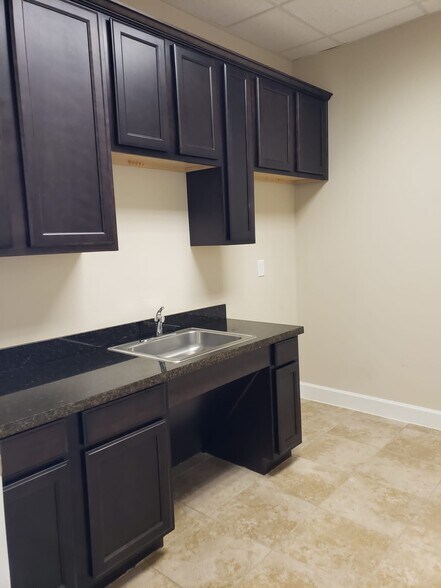 More Photos Of 440 Cobia Dr, Katy Office For Lease