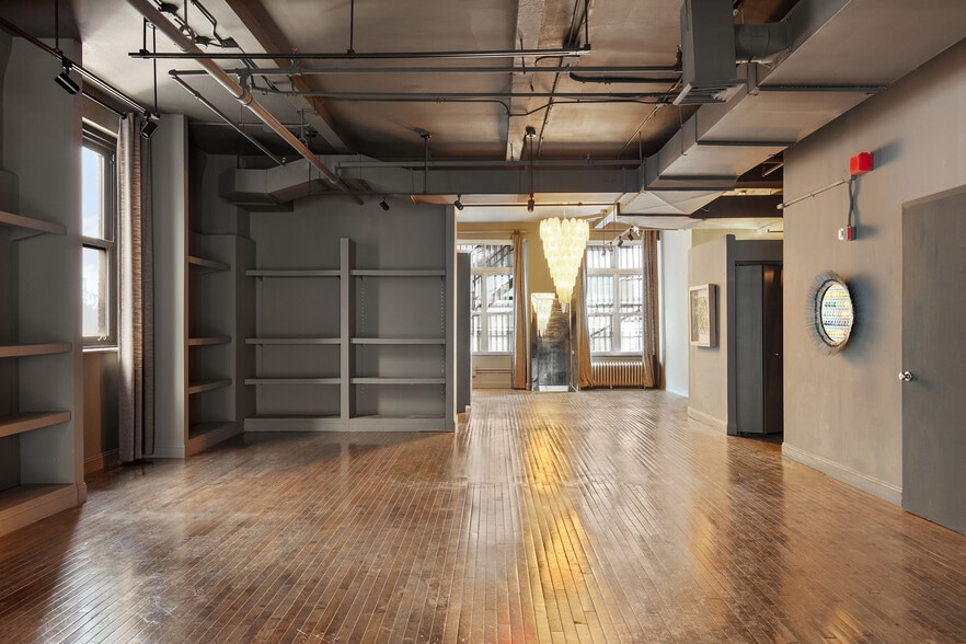 More Photos Of 12 W 32nd St, New York Loft Creative Space For Lease