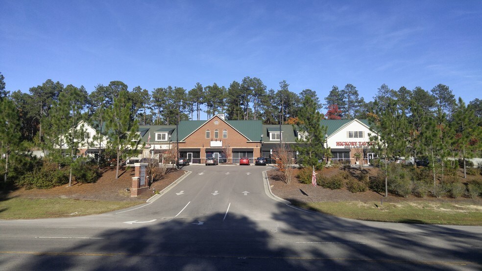 More Photos Of 9735 US 15-501 Hwy, Pinehurst Storefront For Lease