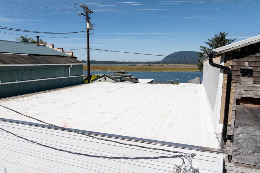 More Photos Of 625 Nehalem Blvd, Wheeler Storefront Retail Residential For Sale
