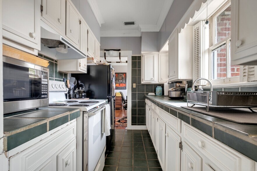 More Photos Of 259 E 7th Ave, Tallahassee Office For Sale