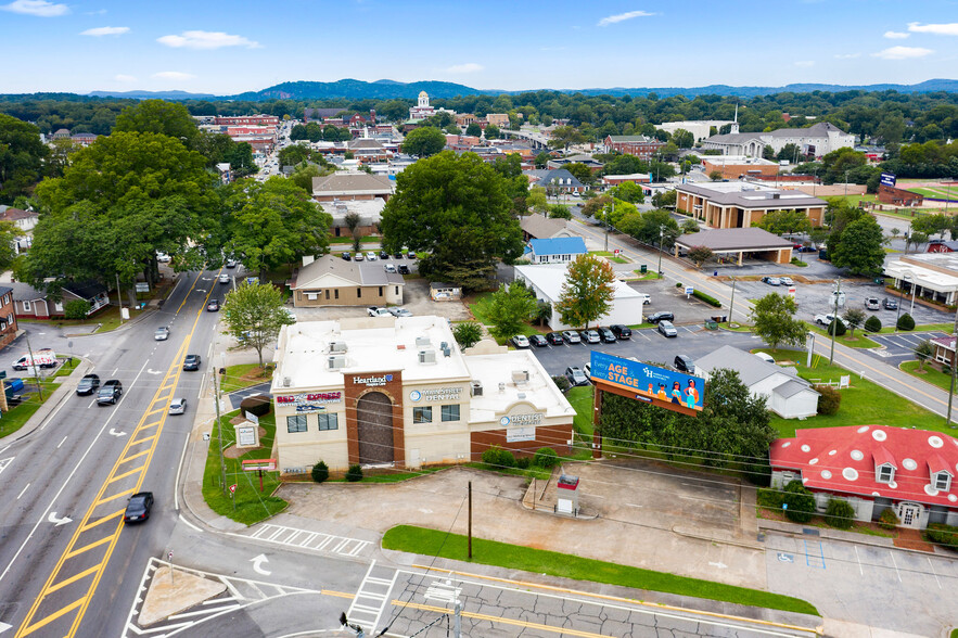 Primary Photo Of 328 E Main St, Cartersville Medical For Lease