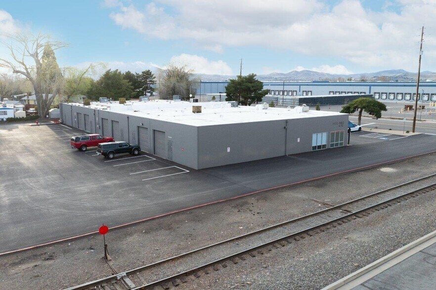 More Photos Of 755 E Greg St, Sparks Light Distribution For Lease