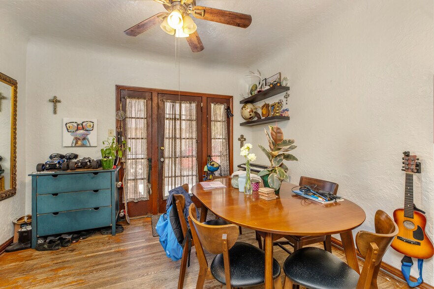 More Photos Of 1117 Mira Mar Ave, Long Beach Apartments For Sale