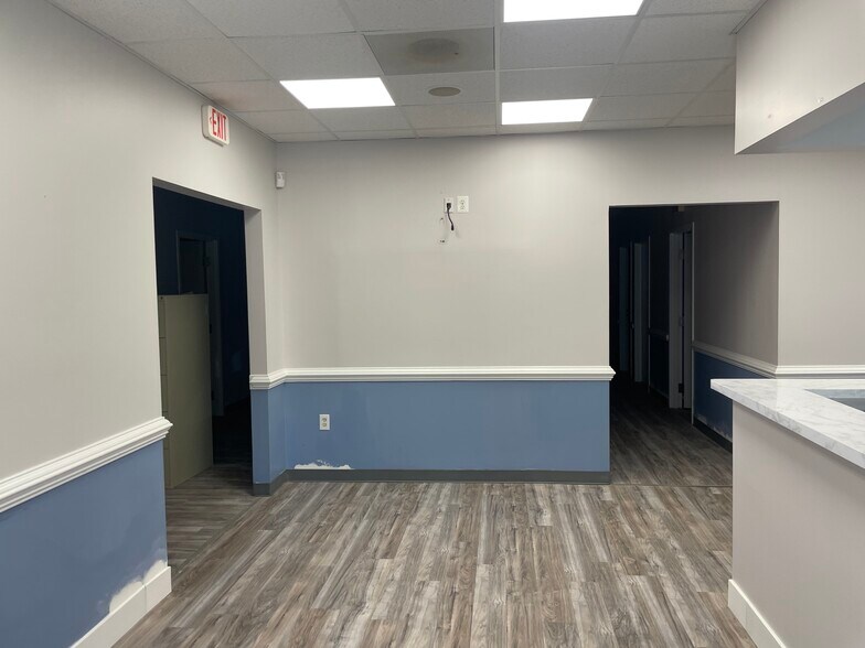 More Photos Of 325 Gambrills Rd, Gambrills Office For Sale