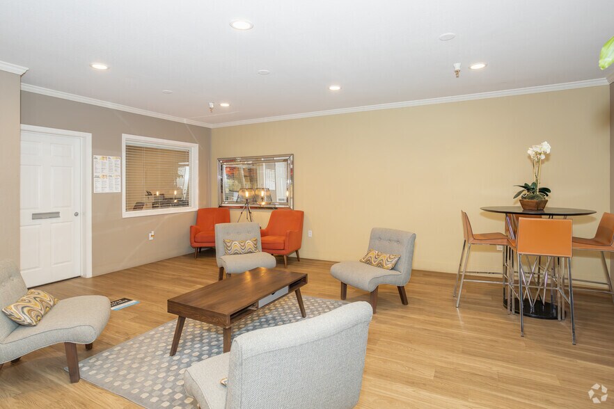 More Photos Of 1666 Da Vinci Ct, Davis Apartments For Sale